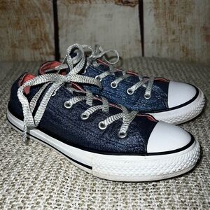 Converse shimmery blue little girls size 3